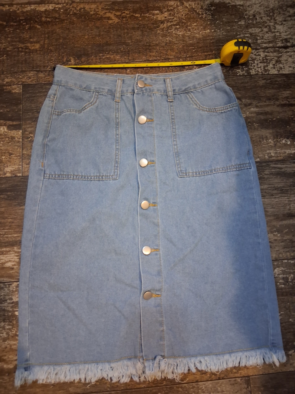 Cupshe Light Blue Button-Front Denim Midi Skirt with Fringe